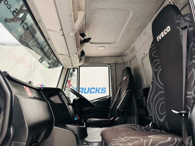 Iveco Stralis 310 AT 6×2 Fridge Box Van
