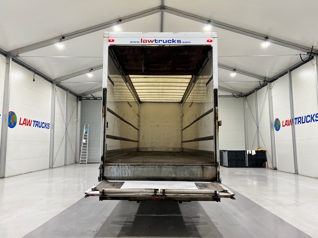 Mercedes Actros 1824 4×2 Sleeper Cab Box Van