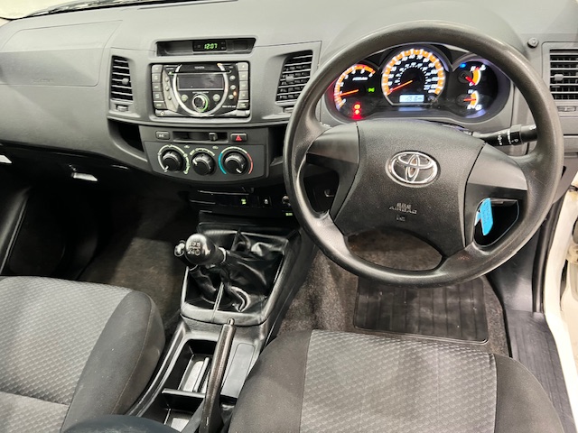 Toyota Hilux 2.5 D-4D 4×4 Double Cab Pick Up