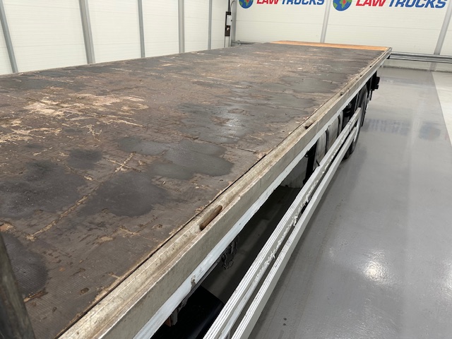 DAF CF 330 6×2 Rear Lift Sleeper Cab Flatbed