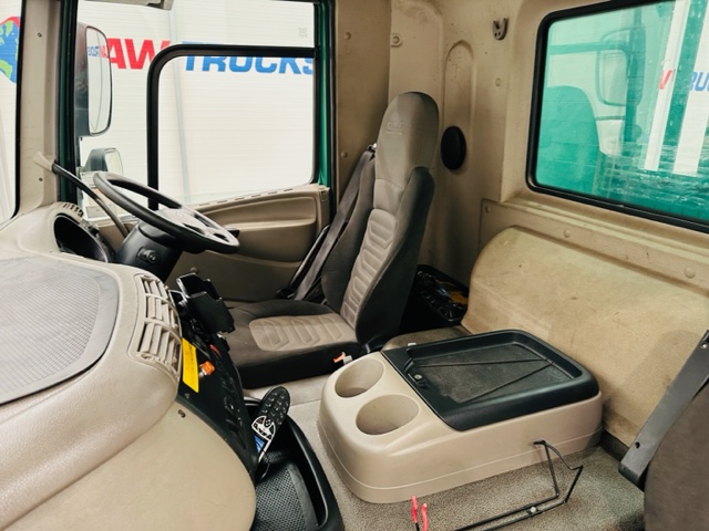 DAF CF75 310 Rear Lift Day Cab Dropside Brick Grab