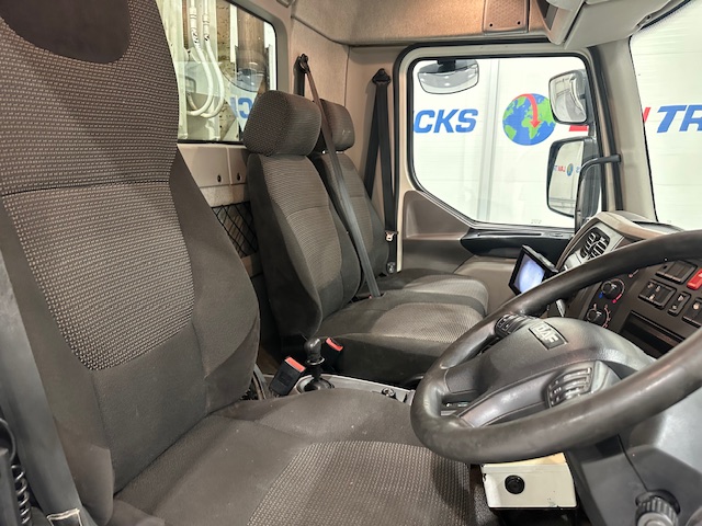 DAF LF 220 4×2 Day Cab Refuse Collector