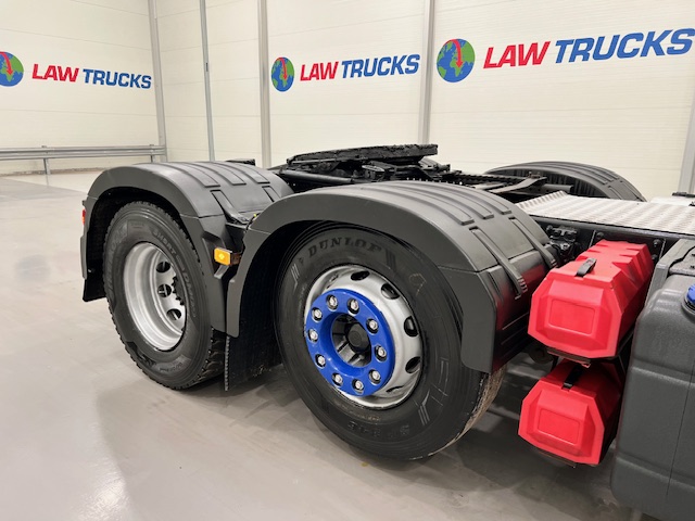 Volvo FH 500 6×2 Midlift Tractor Unit