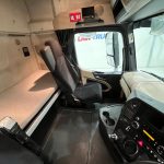 Mercedes Actros 1824 4×2 Sleeper Cab Curtainsider - thumbnail