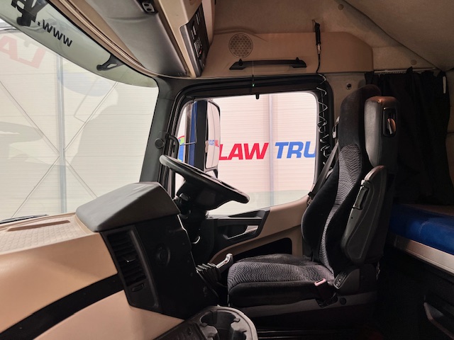 Mercedes Actros 2545 6×2 Midlift Tractor Unit