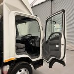 Isuzu N75.190 Day Cab Box Van - thumbnail