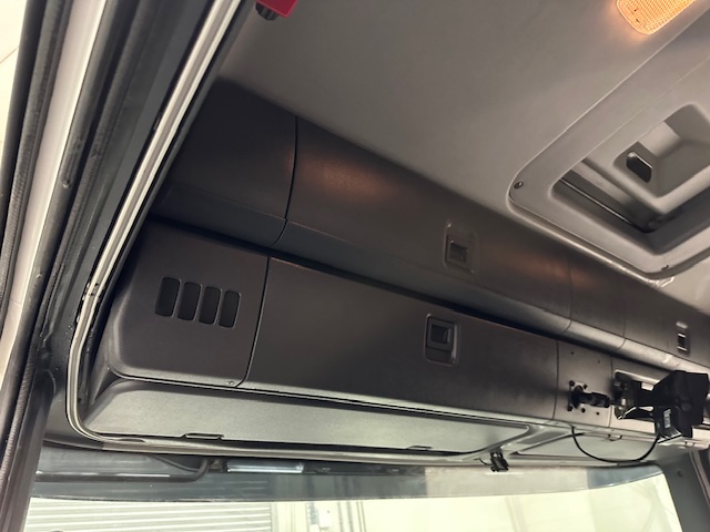 Scania P400 8×4 Sleeper Cab Tipper Manual