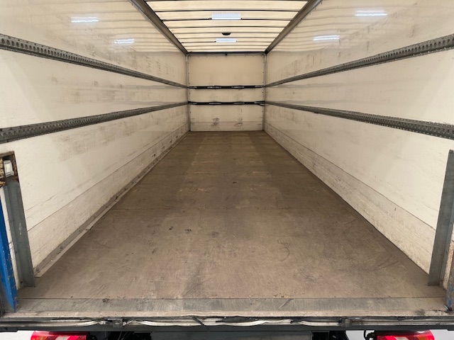 Mercedes Actros 1824 4×2 Day Cab Box Van
