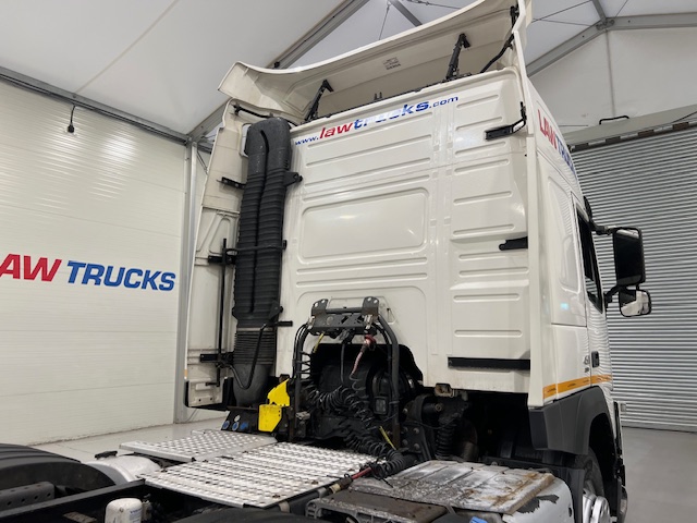 Volvo FM 450 6×2 Midlift Tractor Unit