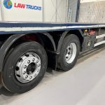 Volvo FM 330 6×2 Rear Lift Sleeper Cab Flatbed - thumbnail