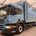 Scania P320 6×2 10 Tyre Rear Lift Insulated Box Van - thumbnail