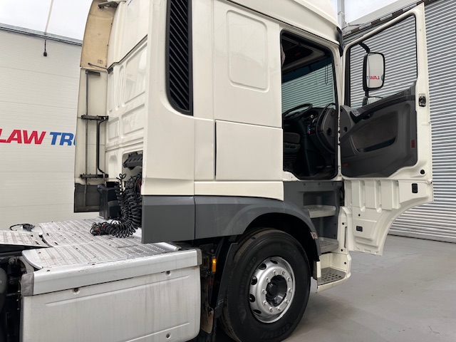 DAF XF 510 6×2 Midlift Tractor Unit