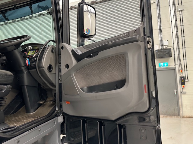 DAF XF 510 6×2 Midlift Tractor Unit