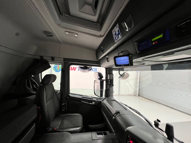 Scania P250 4×2 Sleeper Cab Fridge Box