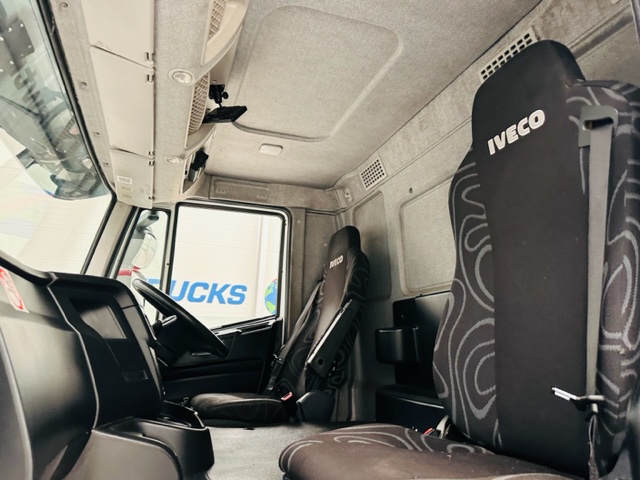 Iveco Stralis 310 AT 6×2 Fridge Box Van