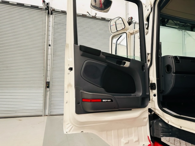 Scania R420 6×2 Midlift Topline Tractor Unit