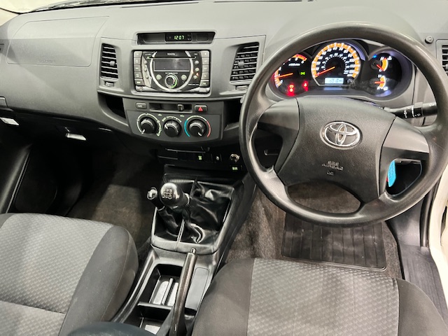 Toyota Hilux 2.5 D-4D 4×4 Double Cab Pick Up