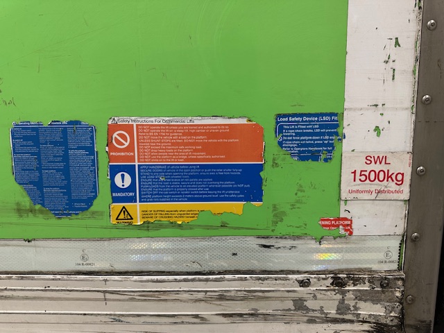 Scania P280 6×2 Rear Lift Day Cab Fridge Box