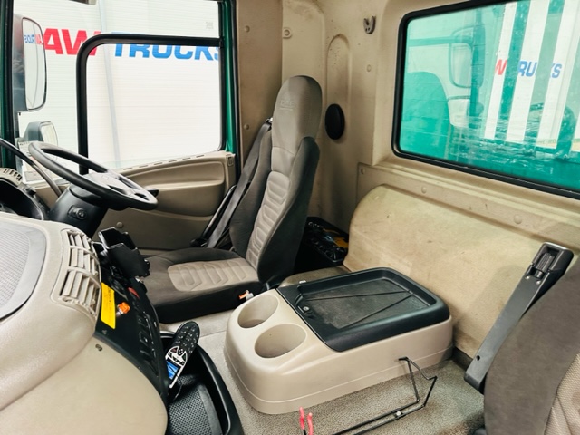 DAF CF75 310 Rear Lift Day Cab Dropside Brick Grab