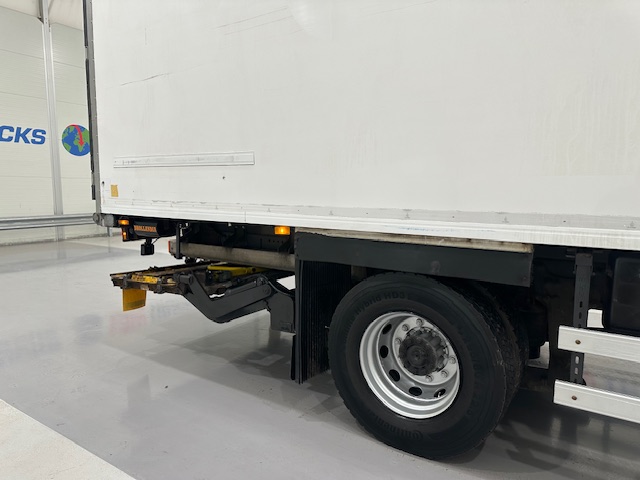 Mercedes Axor 1824 Day Cab Fridge Box
