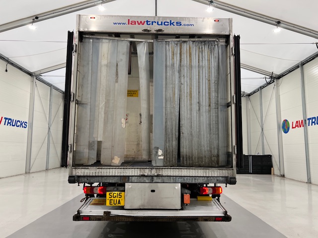 Mercedes Antos 1827 Day Cab Fridge Box