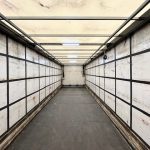 Mercedes Actros 1824 Day Cab Curtainsider - thumbnail