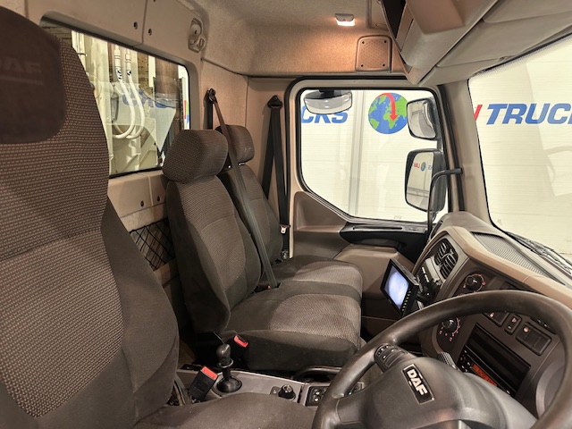 DAF LF 220 4×2 Day Cab Refuse Collector