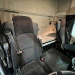 Mercedes Actros 1824 4×2 Sleeper Cab Curtainsider - thumbnail