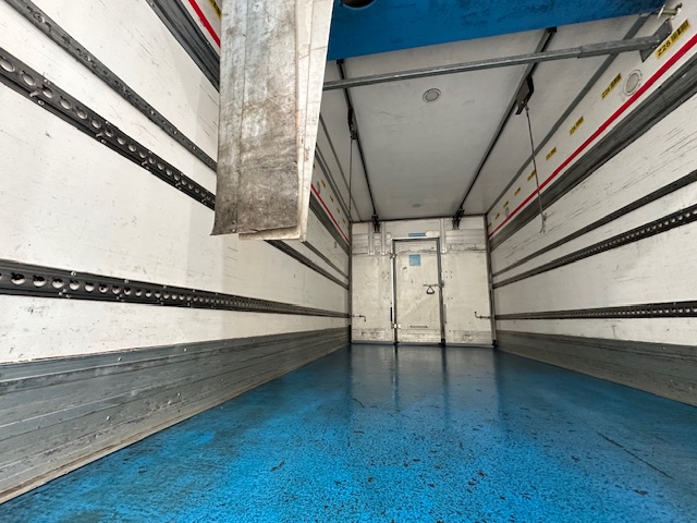 Mercedes Axor 1824 Day Cab Fridge Box
