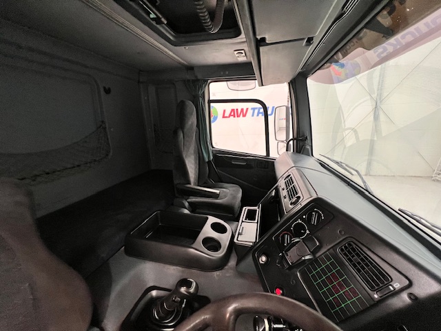 DAF CF85 380 4×2 Sleeper Cab Tractor Unit Manual
