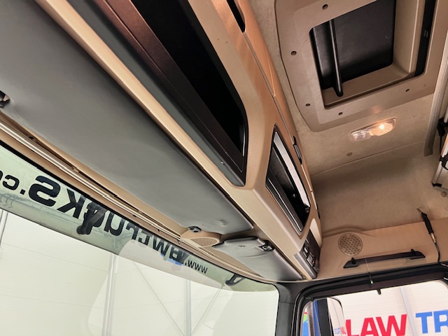 Mercedes Actros 2545 6×2 Midlift Tractor Unit