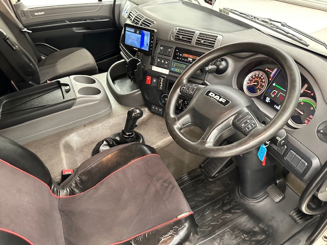 DAF CF 290 6×2 Rear Steer Fridge Box