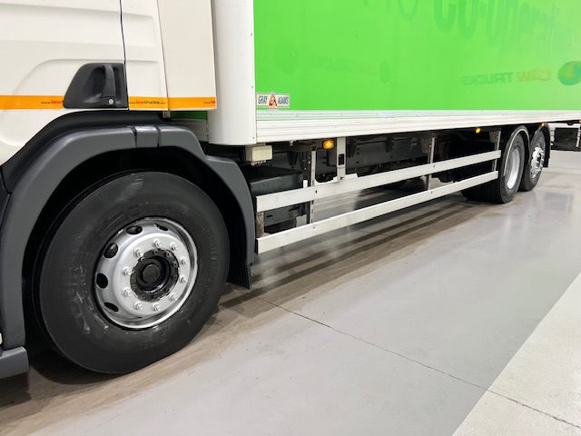 Scania P280 6×2 Rear Lift Day Cab Fridge Box
