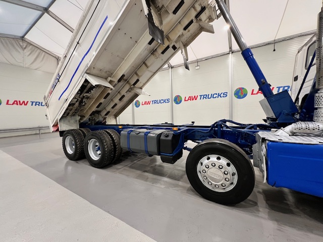 Scania P410 8×4 Rest Cab Tipper Manual