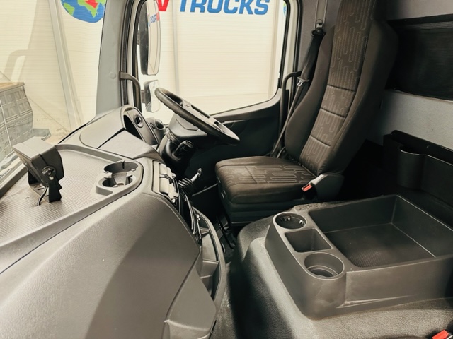 Mercedes Atego 816 Day Cab Box Van