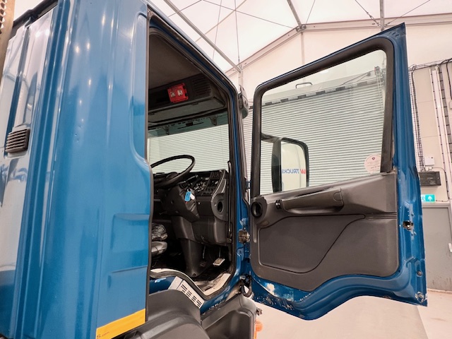 Scania P94 300 6×4 Day Cab Cement Mixer