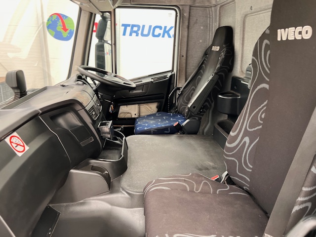 Iveco Stralis 310 AT 6×2 Box Van
