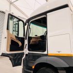 Mercedes Actros 1830 Sleeper Cab Curtainsider - thumbnail