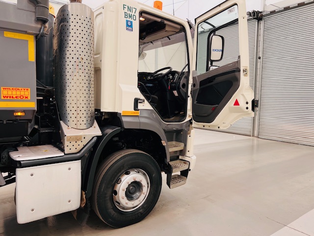 DAF CF 400 8×4 Day Cab Tipper