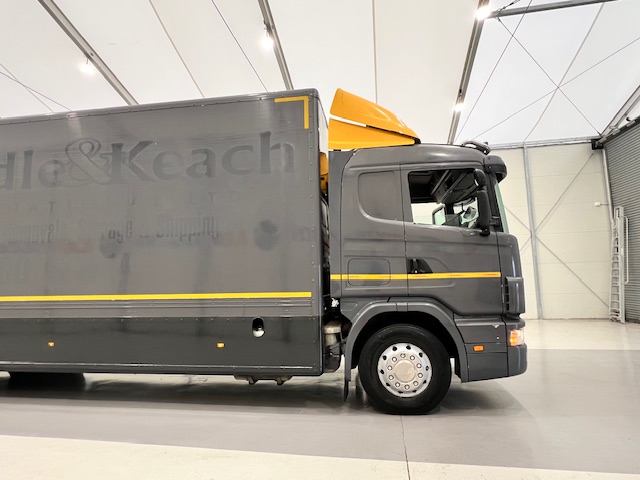 Scania R94 220 4×2 Sleeper Cab Box Van Manual