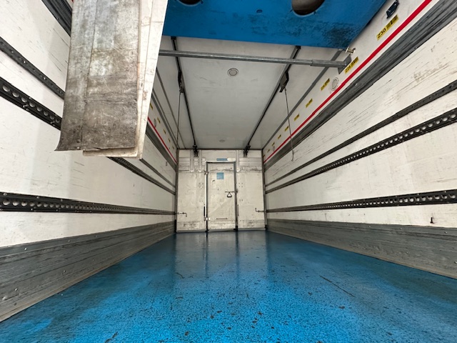 Mercedes Axor 1824 Day Cab Fridge Box