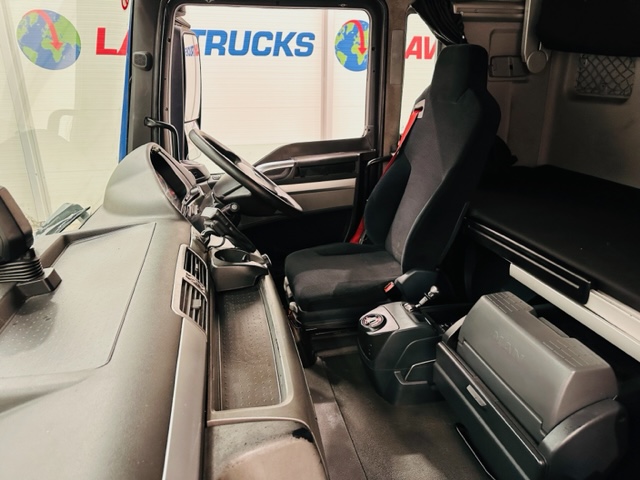 MAN TGX 26.480 6×2 Tractor Unit