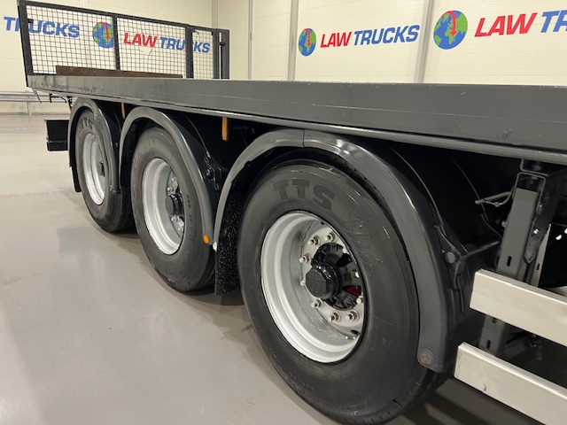 Montracon Tri Axle Flatbed Drawbar Trailer