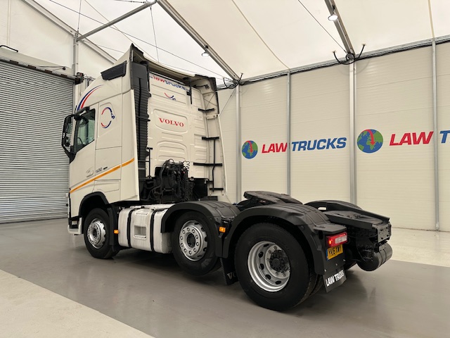 Volvo FH 500 6×2 Midlift Tractor Unit