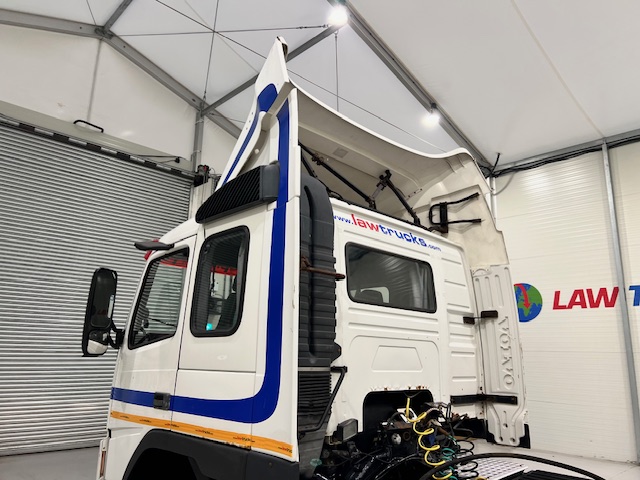 Volvo FM12 420 6×2 Midlift Tractor Unit Manual