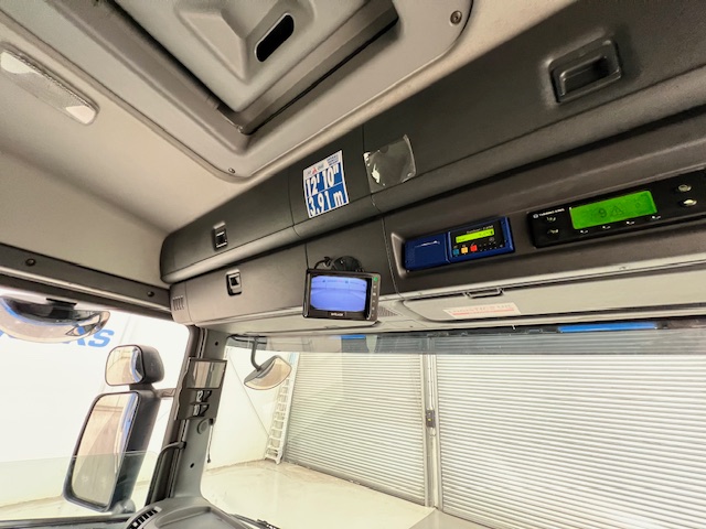 Scania P250 4×2 Sleeper Cab Fridge Box