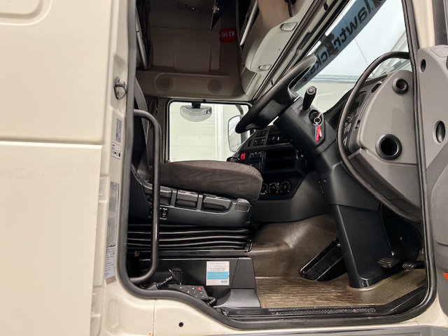 DAF XF 510 6×2 Midlift Tractor Unit Manual