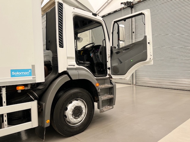 Mercedes Axor 1824 Day Cab Box Van