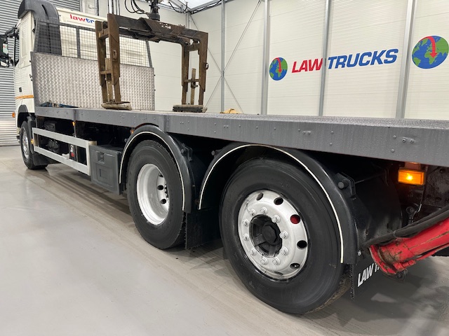 Volvo FH 440 6×2 Rear Lift Brick Grab Drawbar