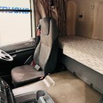 DAF CF 220 4×2 Sleeper Cab Curtainsider - thumbnail